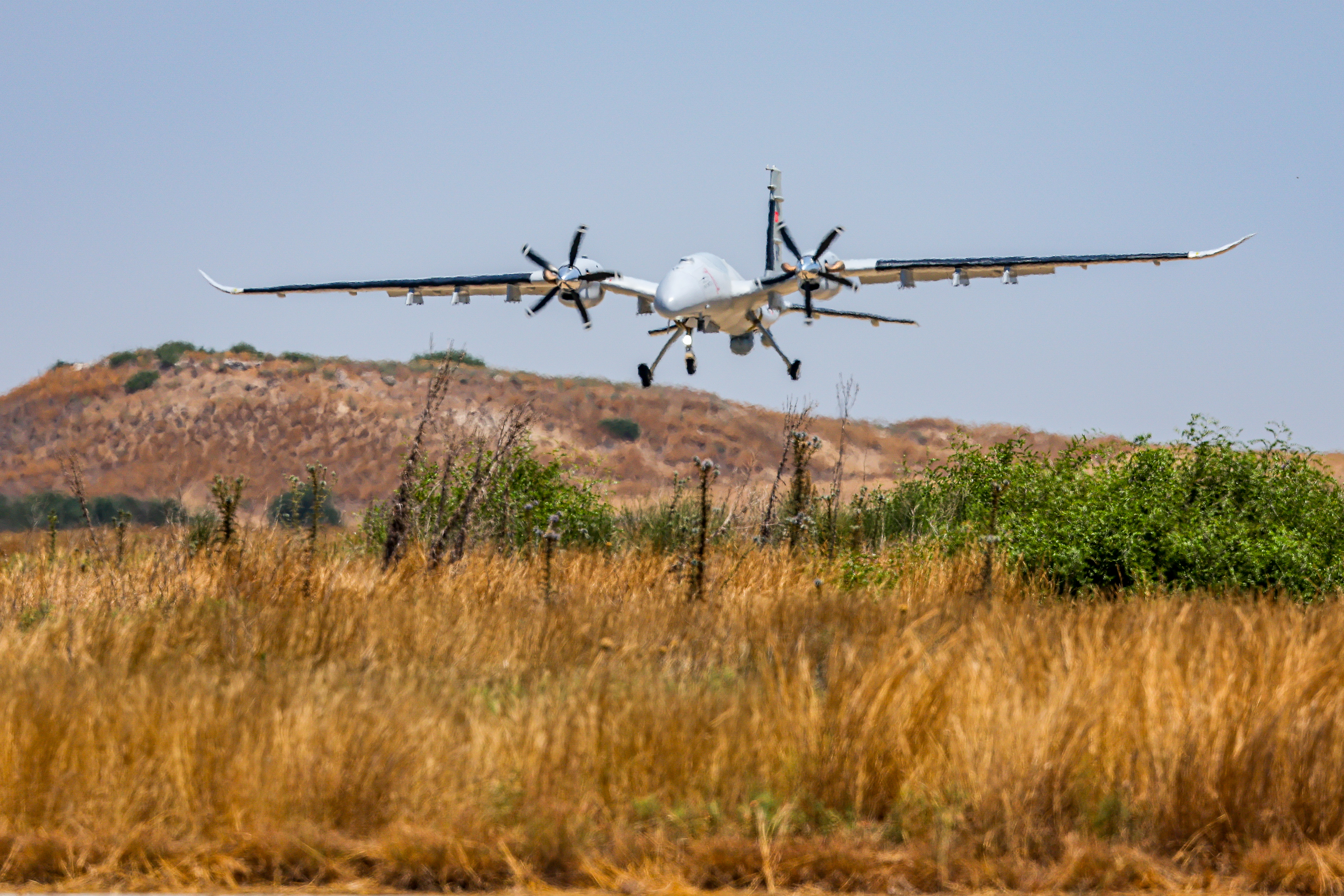 TSK'dan Kıbrıs Barış Harekatı'nın 50. yılına özel geçit töreni