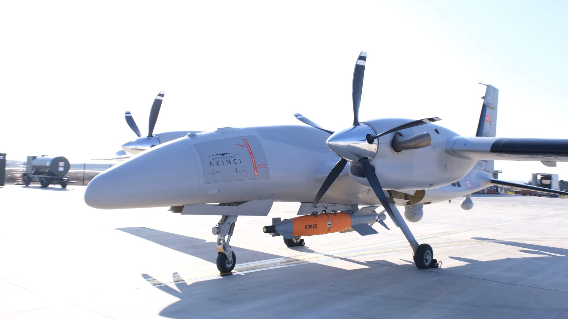 BAYRAKTAR AKINCI GÖKÇE YENİ NESİL GÜDÜM KİTİ İLE HEDEFİNİ VURDU