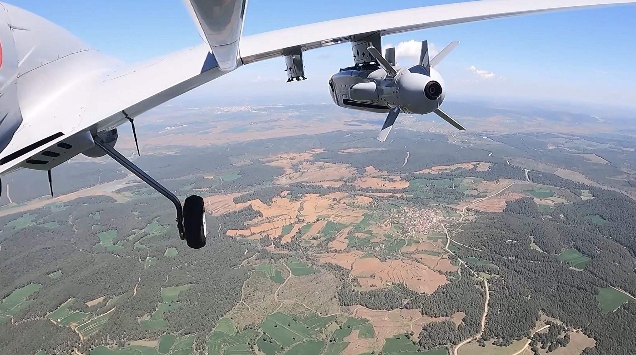 Türkiye successfully test-fires mini intelligent cruise missile