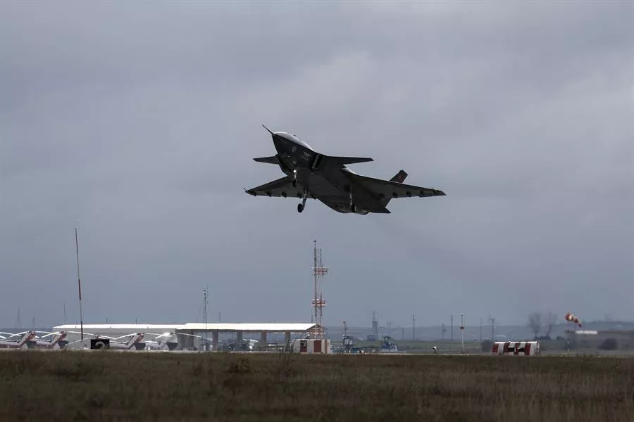 Baykar’s unmanned fighter aircraft completes first flight