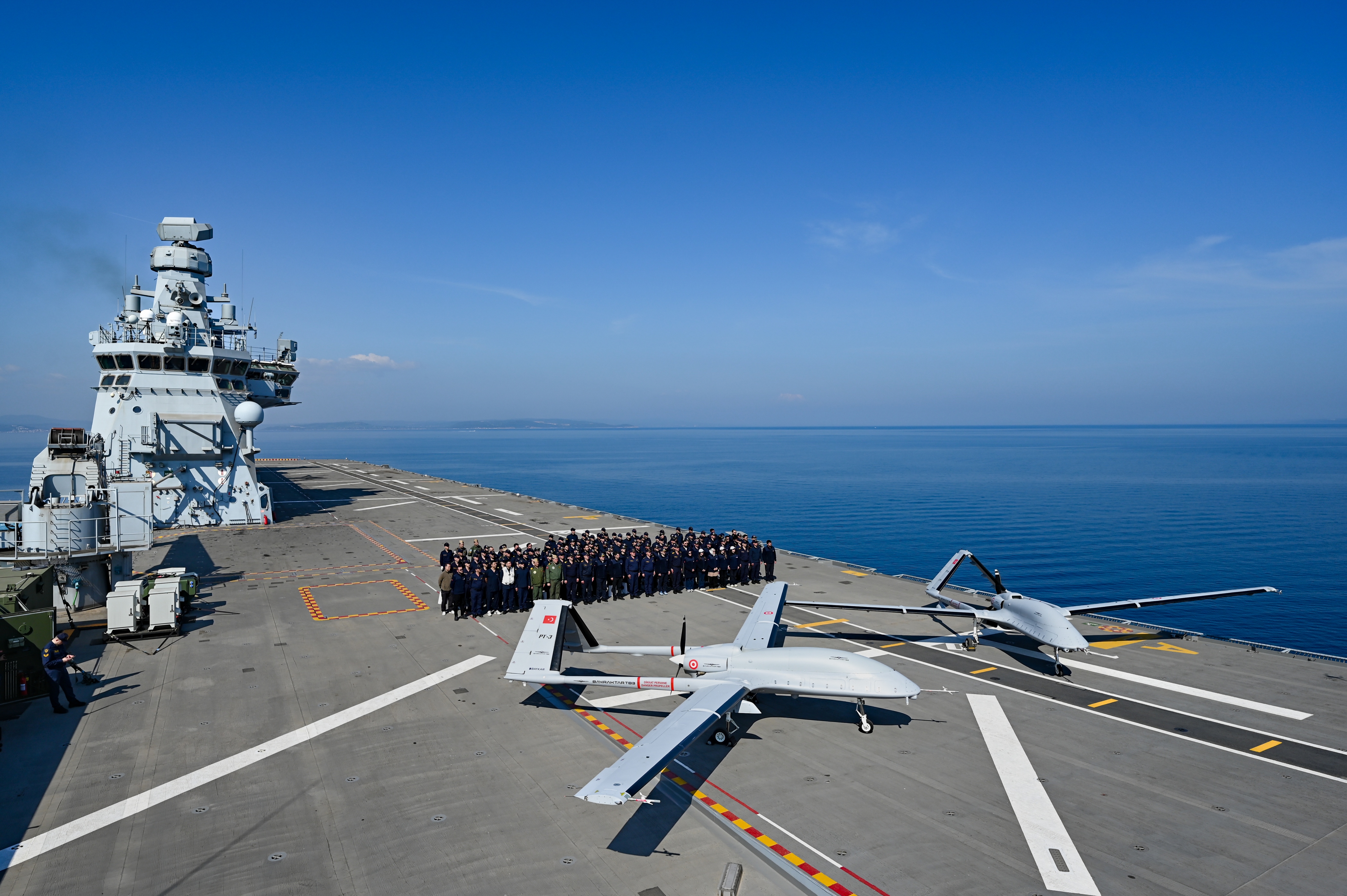 BAYRAKTAR TB3 SİHA GEMİYE İNİŞ-KALKIŞTA YENİ BİR EŞİK ATLADI