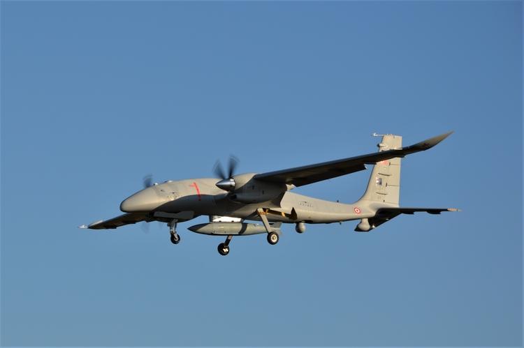 TURKEY'S BAYRAKTAR AKİNCİ COMBAT DRONE STAYS İN AİR FOR 13 HOURS
