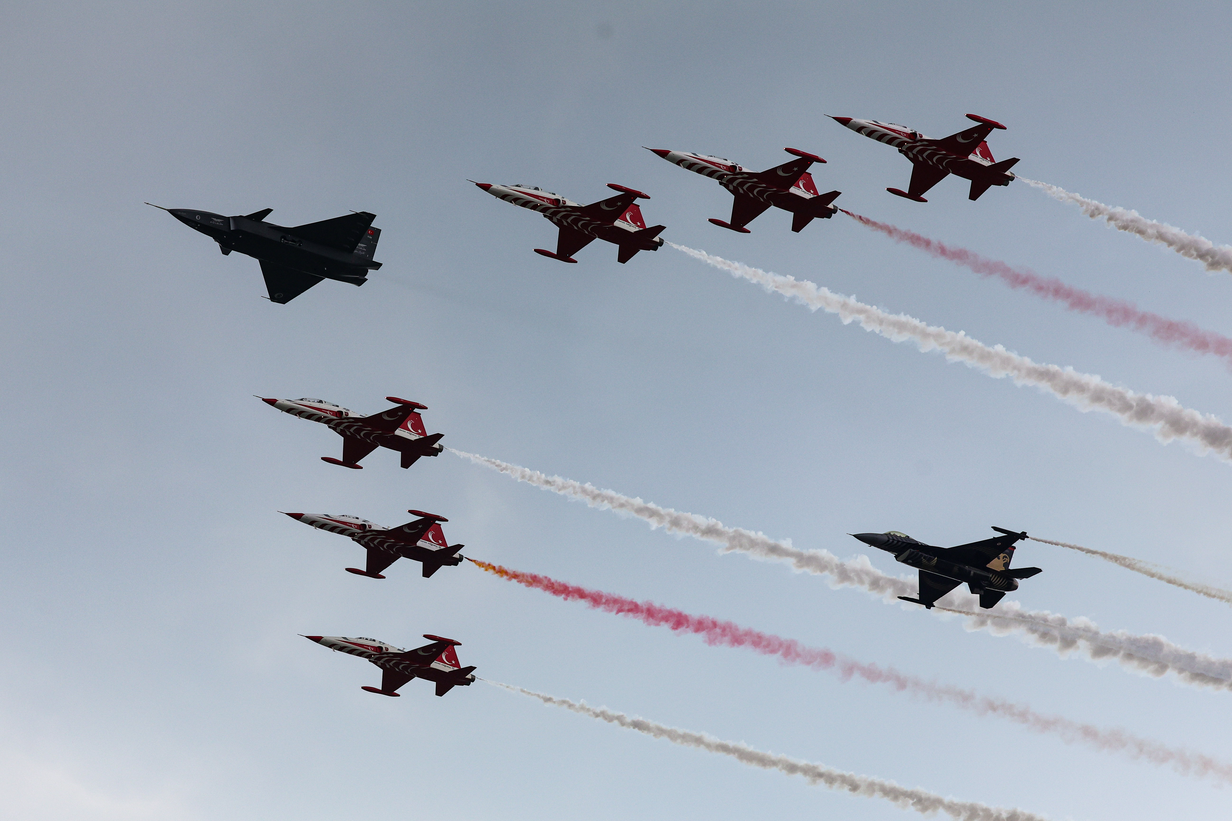 BAYRAKTAR KIZILELMA ACHIEVES FIRSTS IN AVIATION HISTORY